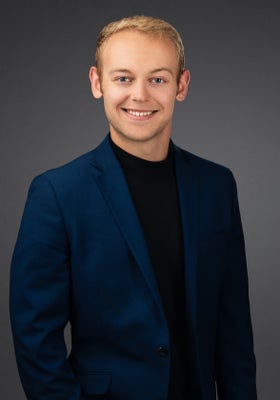 Portrait of Alex Branch, REALTOR